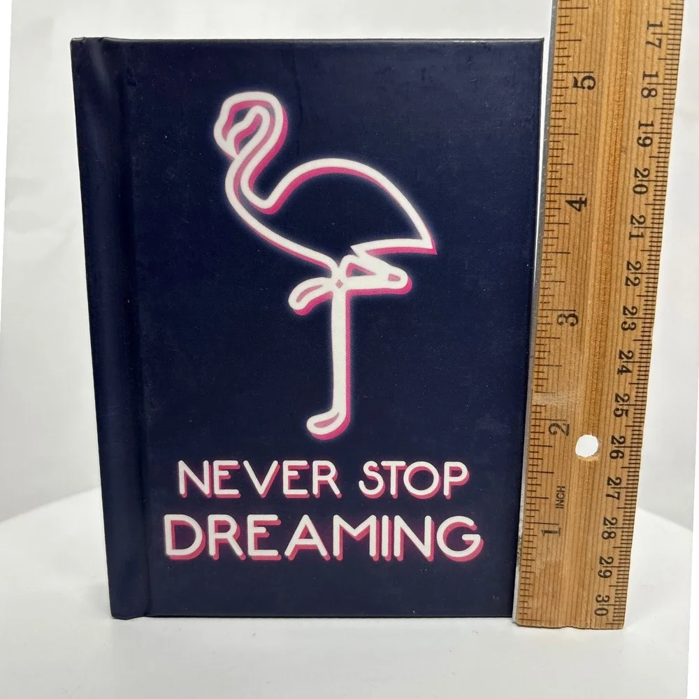 Never Stop Dreaming Inspirational Quotes Book Flamingo‎ Design Dream Graduation